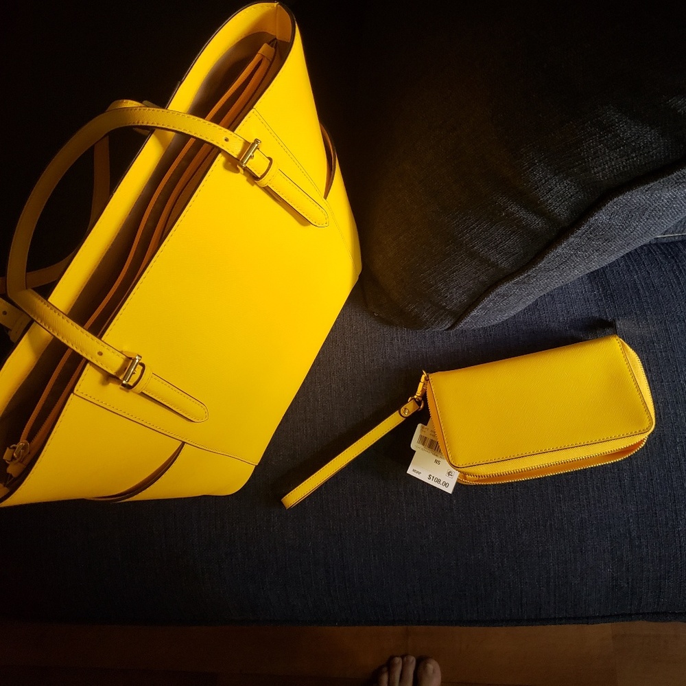 Michael Kors purse and wallet - Picture 5 of 5